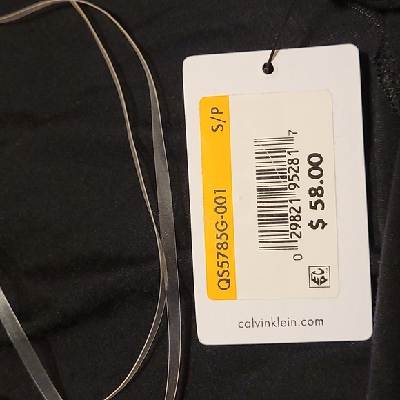 NWT Calvin Klein sculpted camisole in Black - Small - Picture 7 of 9